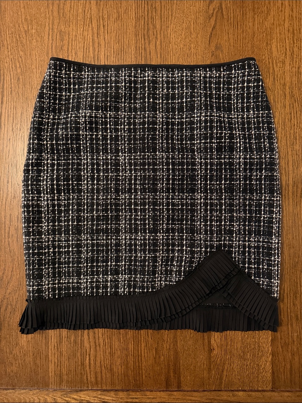 White House Black Market Black & White Tweed Pencil Skirt with Pleated Hem